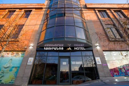 هتل نایس ایروان 3*