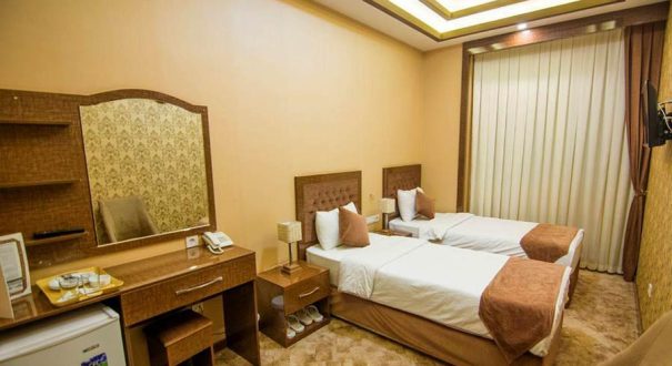 92c1d6132f2143fbaff10a882e180061-ei_1643039338866